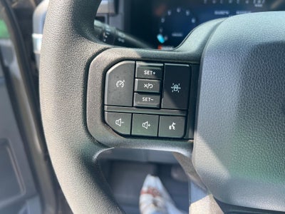 2025 Ford F-150 STX 4WD SuperCrew 5.5' Box