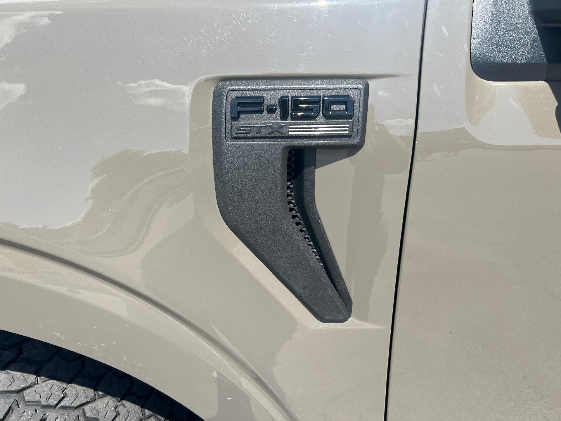 2025 Ford F-150 STX 4WD SuperCrew 5.5' Box