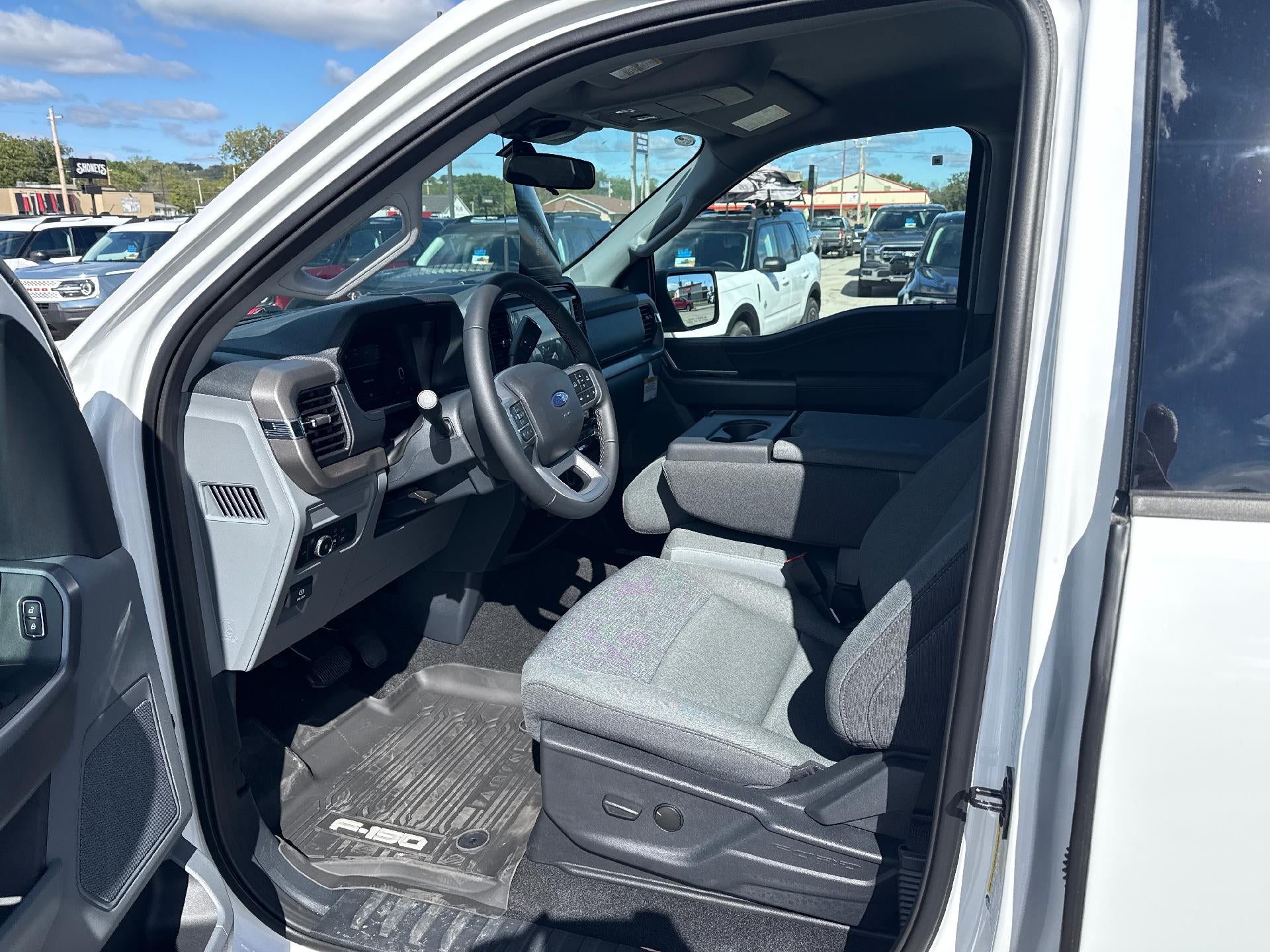 2026 Ford F-150 XLT 4WD SuperCrew 5.5' Box