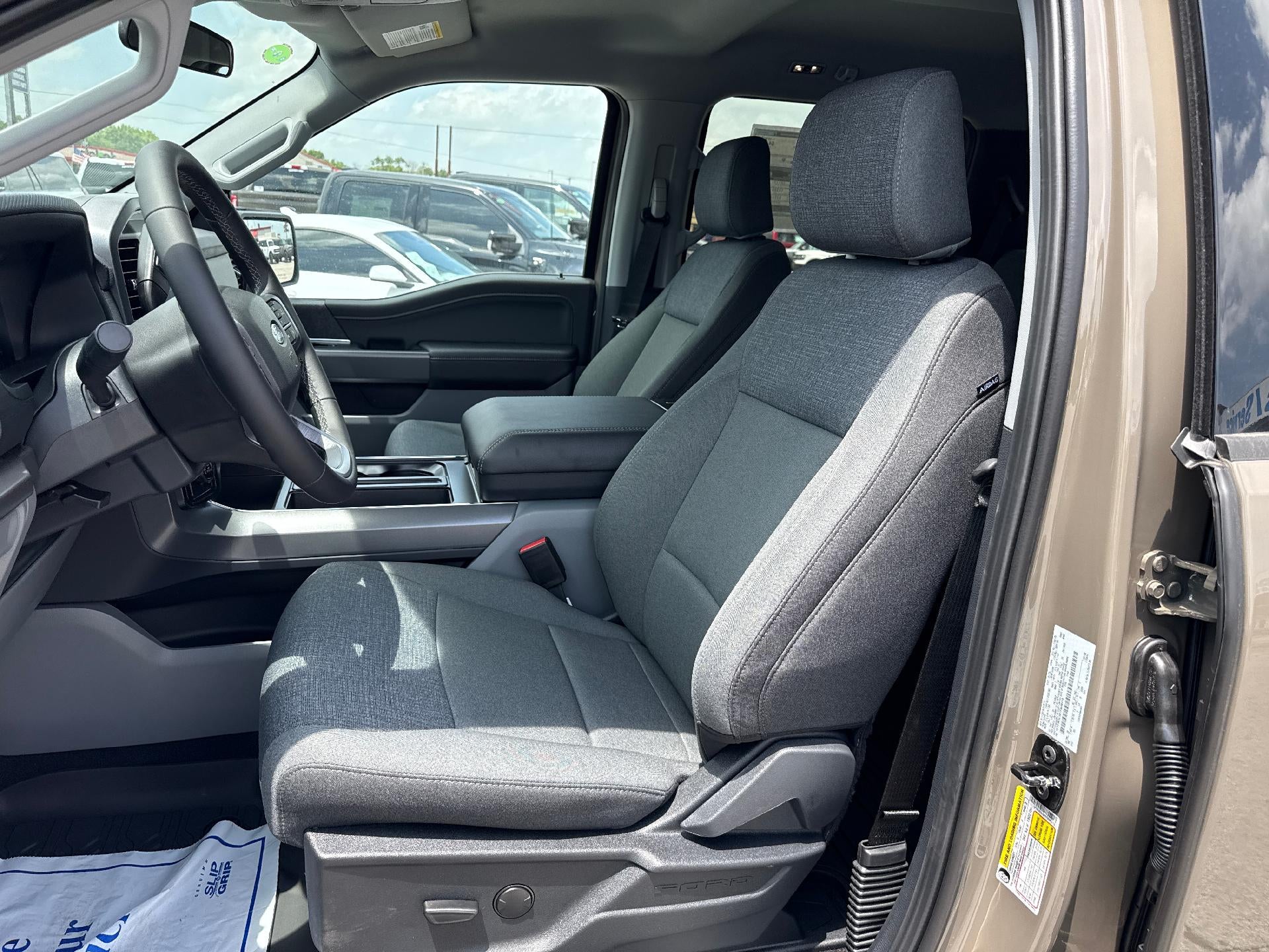 2026 Ford F-150 XLT 4WD SuperCrew 5.5' Box