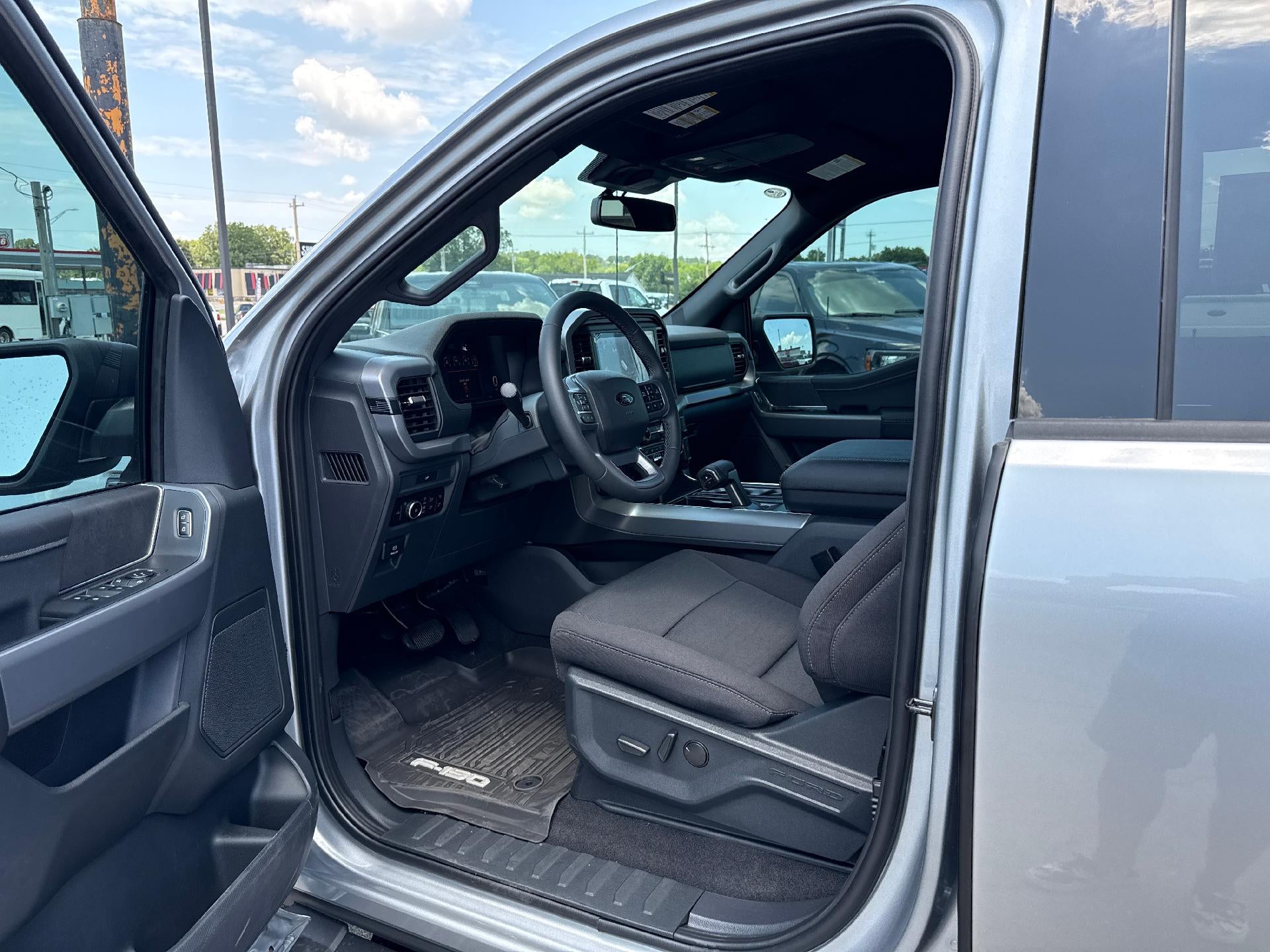 2026 Ford F-150 XLT 4WD SuperCrew 5.5' Box