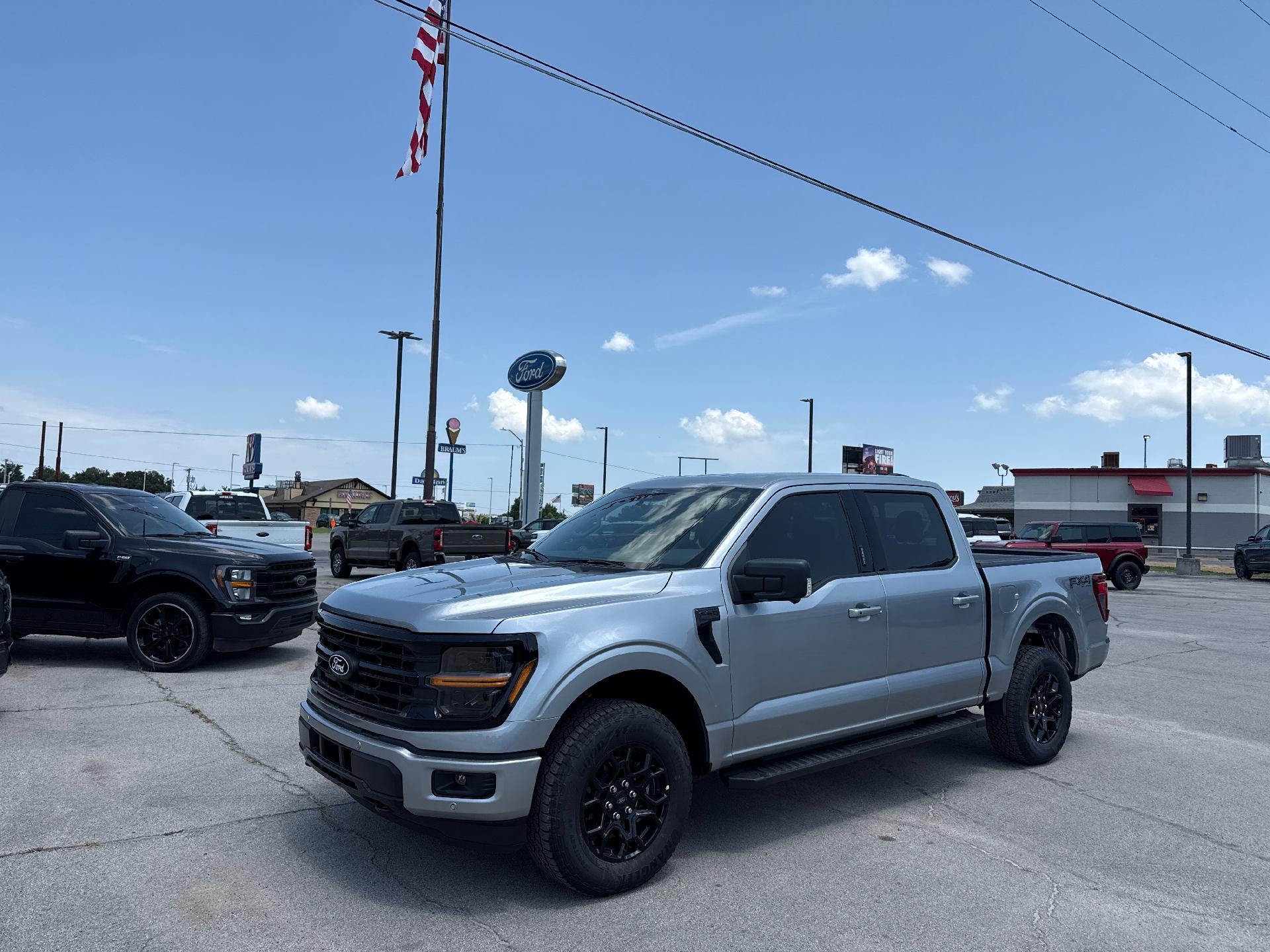 2026 Ford F-150 XLT 4WD SuperCrew 5.5' Box