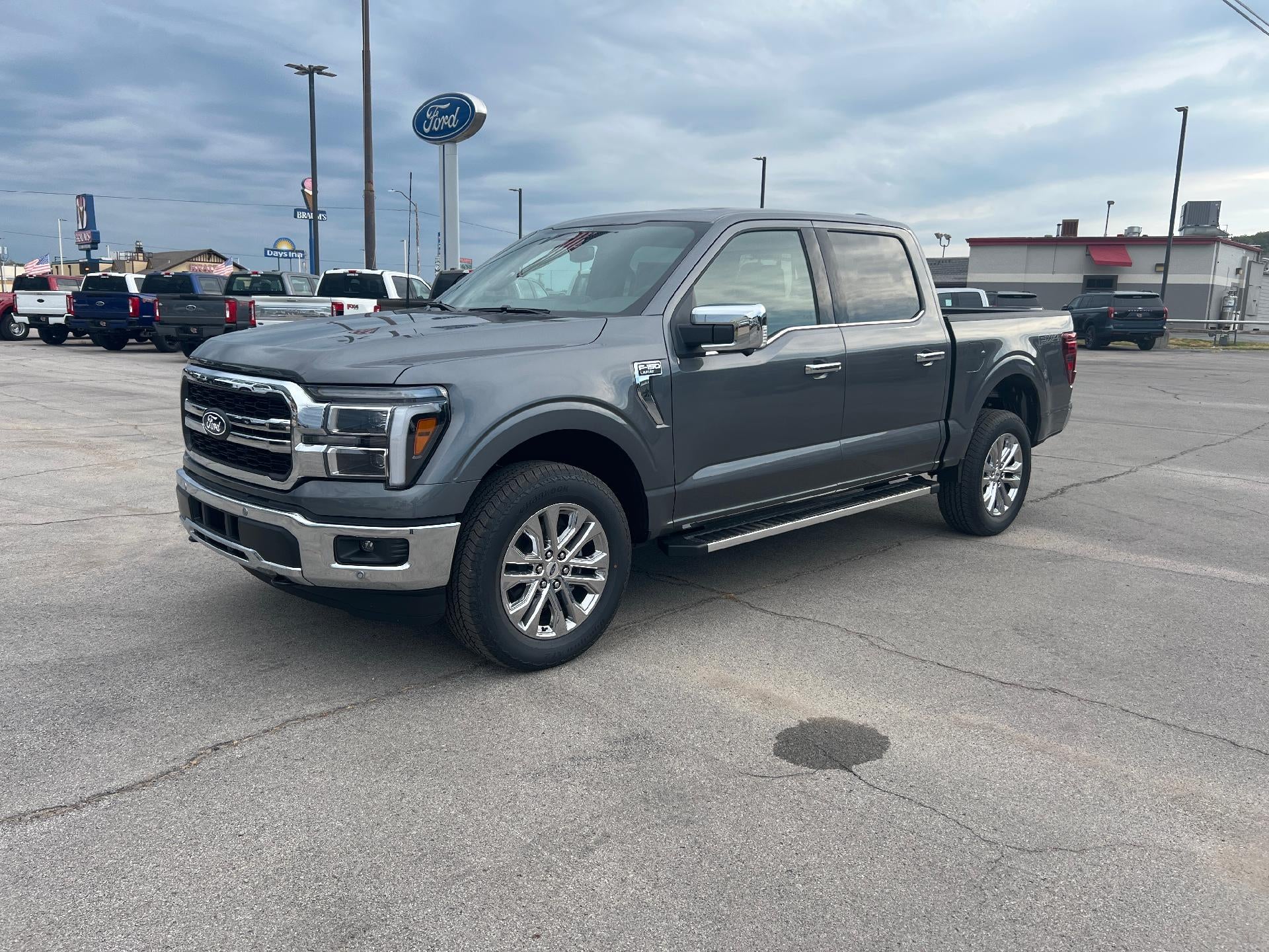 2026 Ford F-150 LARIAT 4WD SuperCrew 5.5' Box