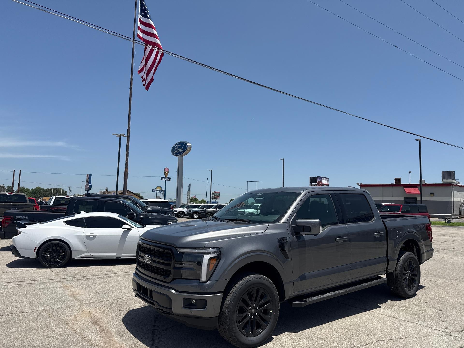 2026 Ford F-150 LARIAT 4WD SuperCrew 5.5' Box