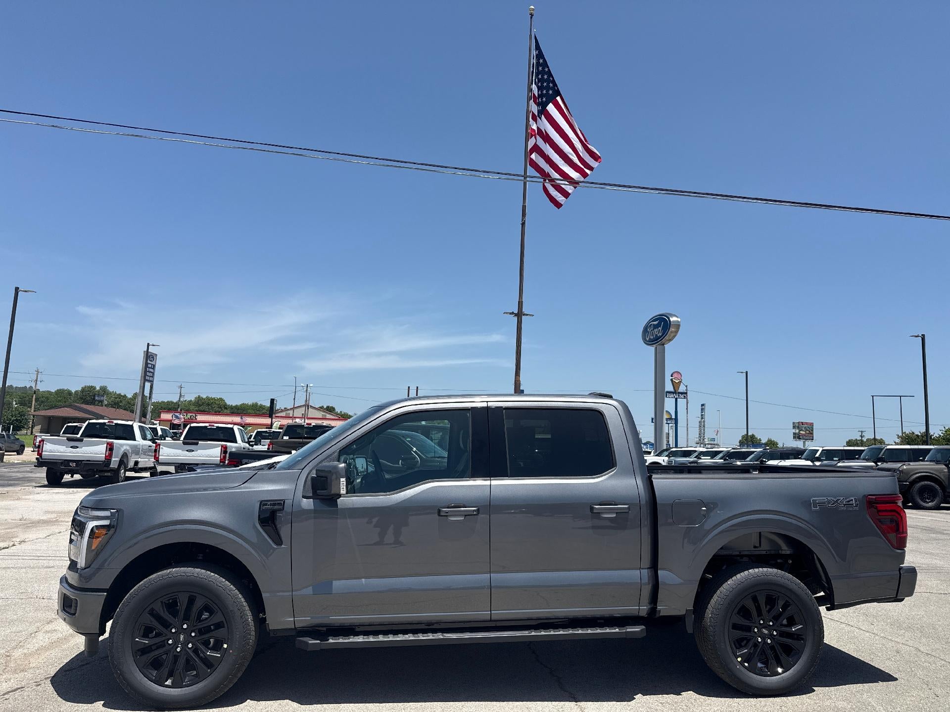 2026 Ford F-150 LARIAT 4WD SuperCrew 5.5' Box