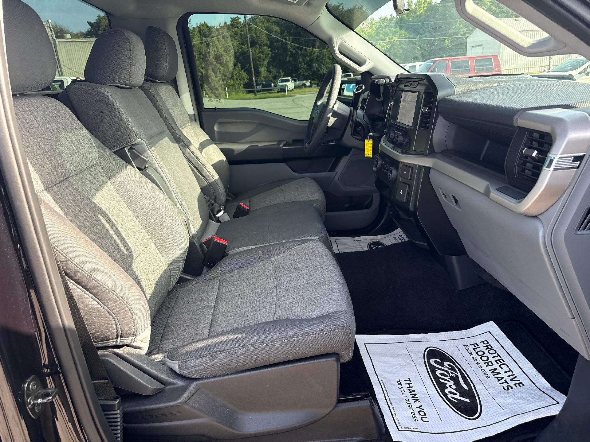 2023 Ford F-150 XL 2WD Reg Cab 6.5' Box