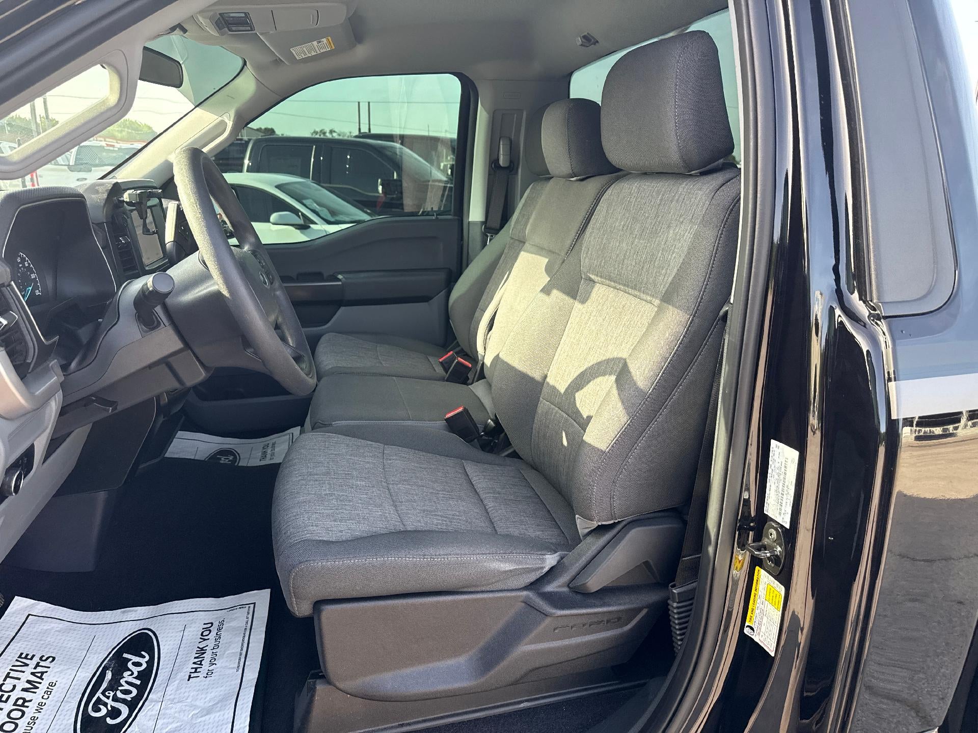 2023 Ford F-150 XL 2WD Reg Cab 6.5' Box