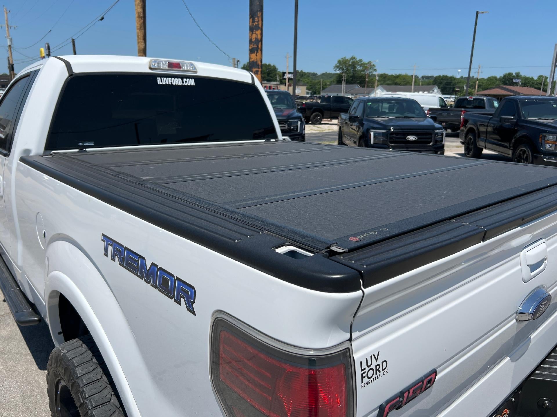 2014 Ford F-150 4WD Regular Cab 8 Ft Box XL