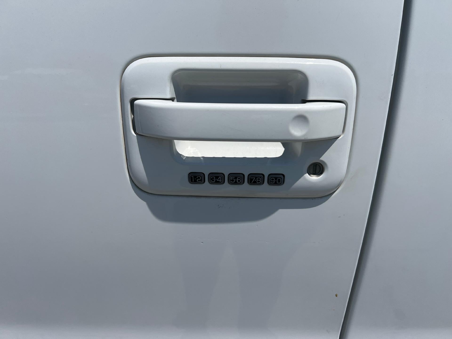 2014 Ford F-150 4WD Regular Cab 8 Ft Box XL