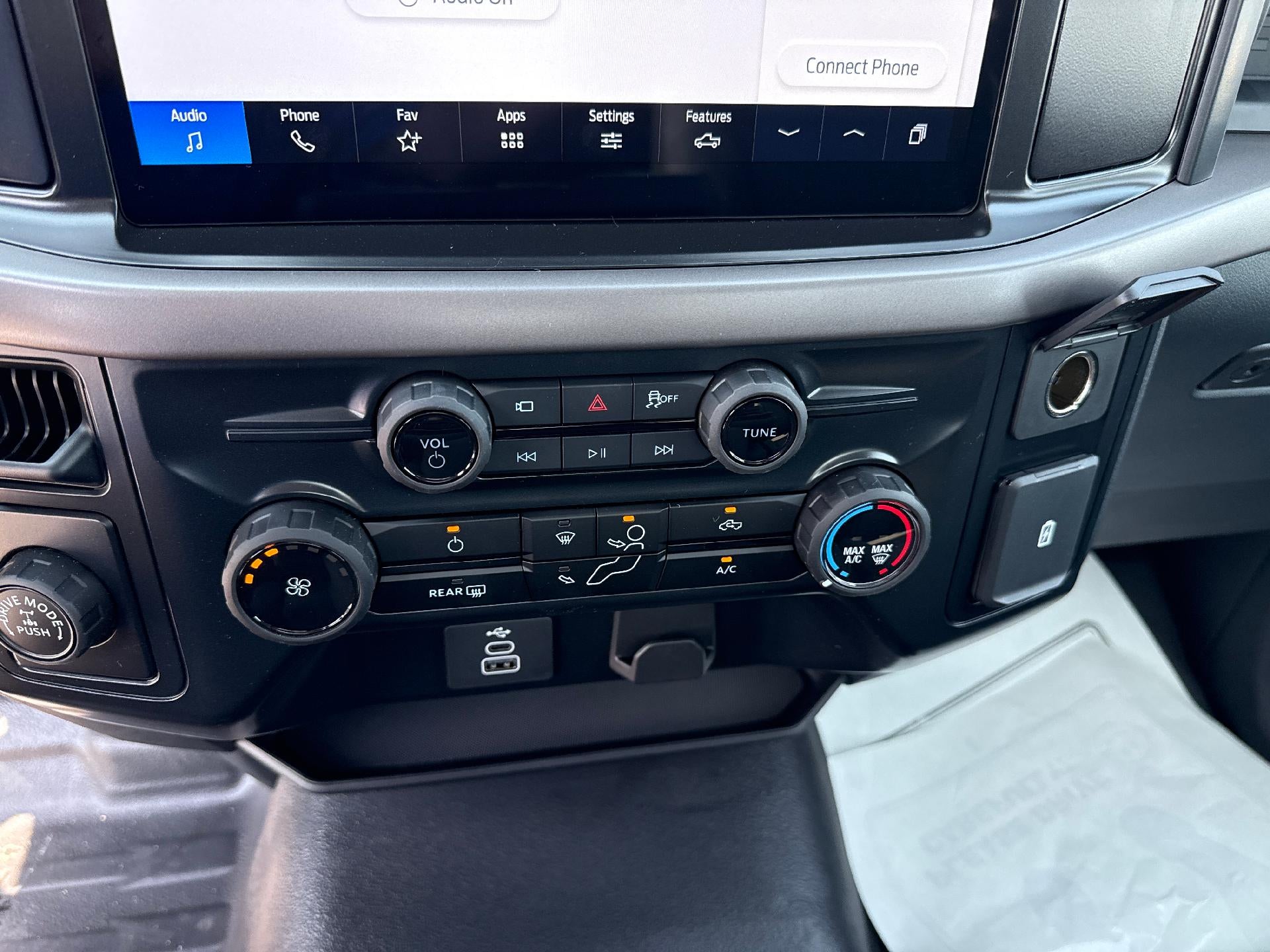 2026 Ford F-150 XL 2WD Reg Cab 8' Box