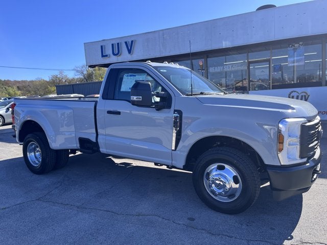 2026 Ford Super Duty F-350 DRW F-350® XL