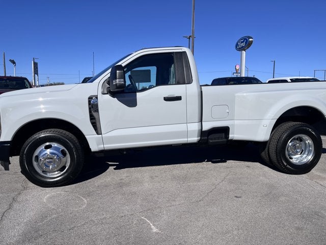 2026 Ford Super Duty F-350 DRW F-350® XL