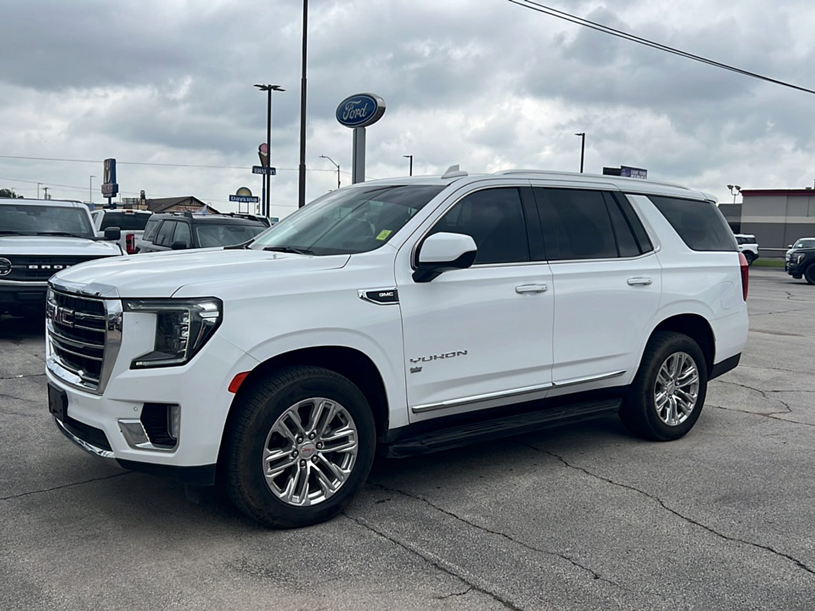 2021 GMC Yukon 4WD SLT