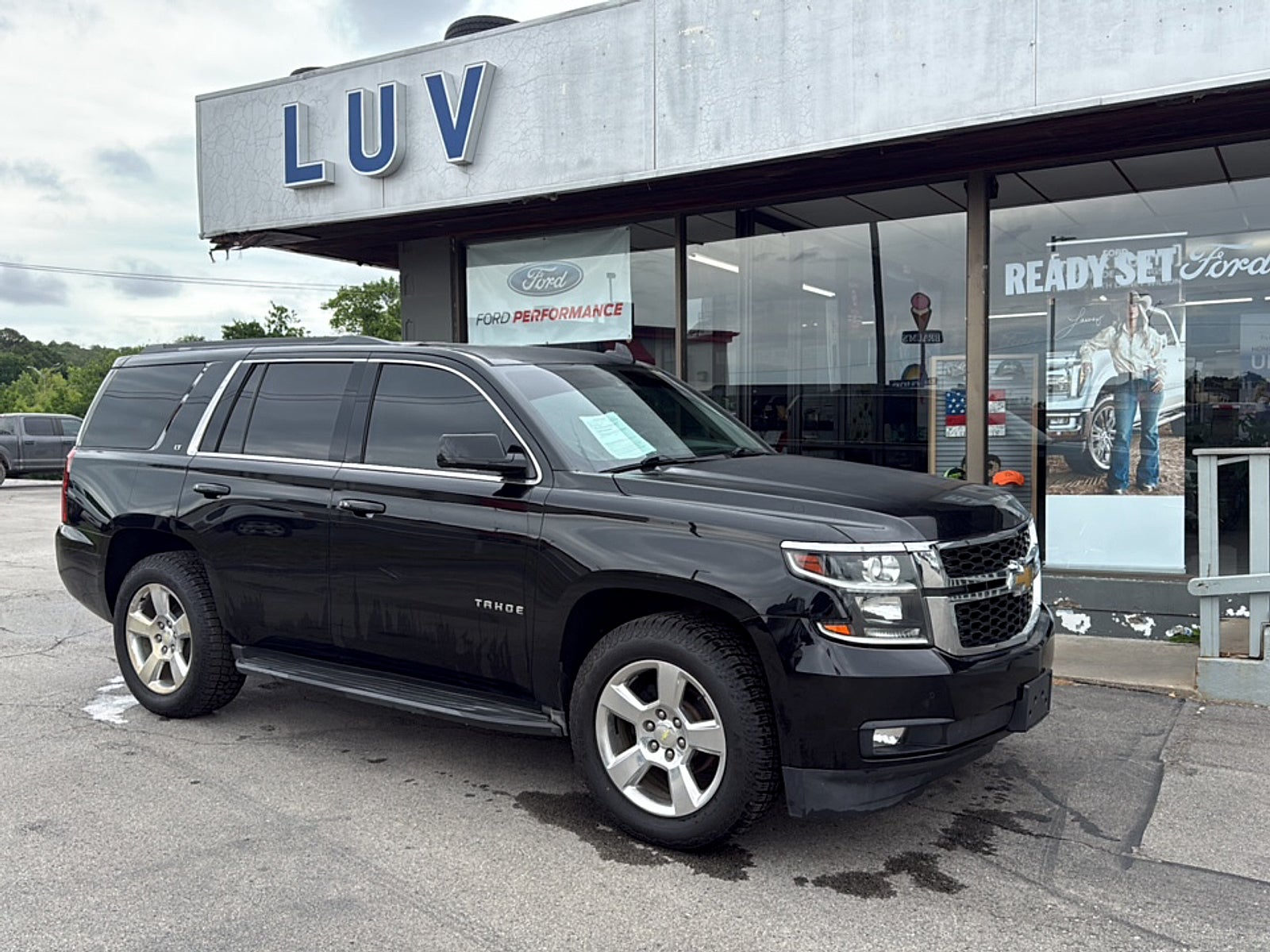 2015 Chevrolet Tahoe 4WD LT's photo