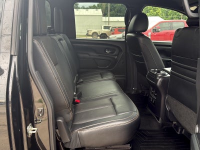 2019 Nissan TITAN SL