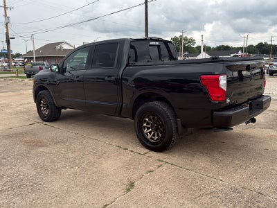 2019 Nissan TITAN SL