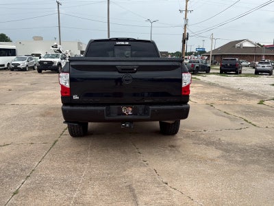 2019 Nissan TITAN SL