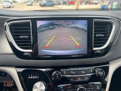 2024 Chrysler Pacifica Touring L FWD