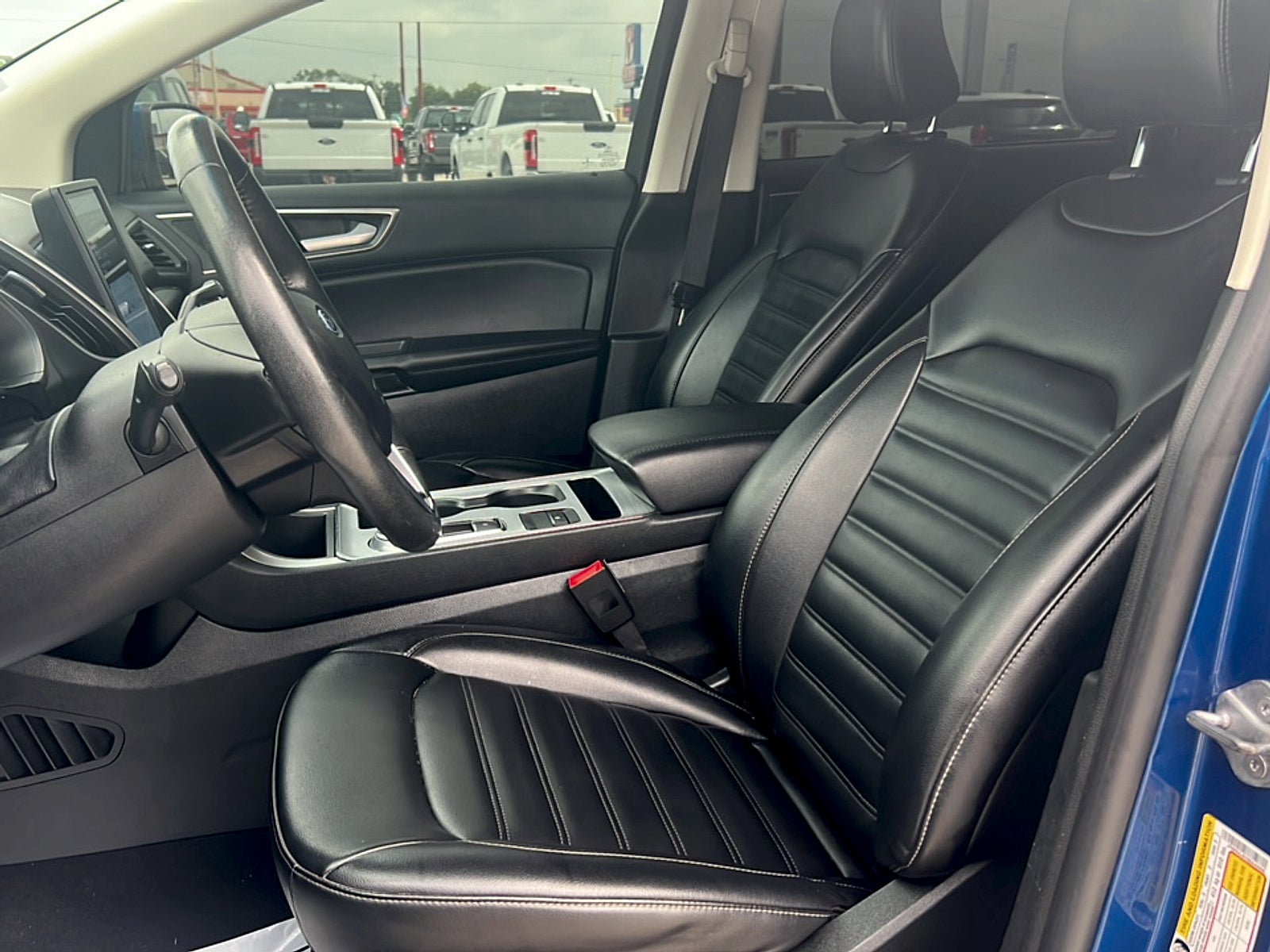 2022 Ford EDGE SEL
