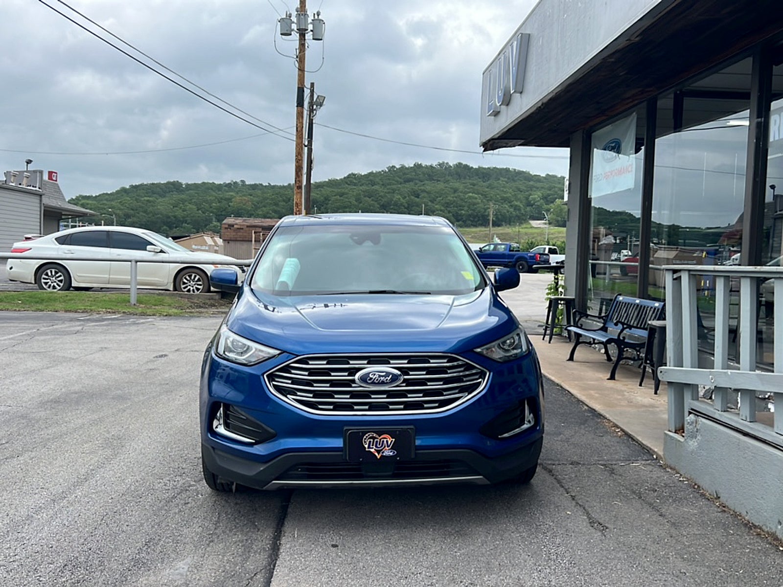 2022 Ford EDGE SEL