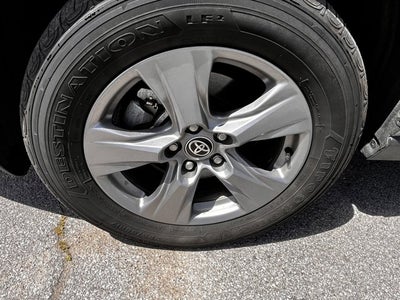 2024 Toyota RAV4 XLE