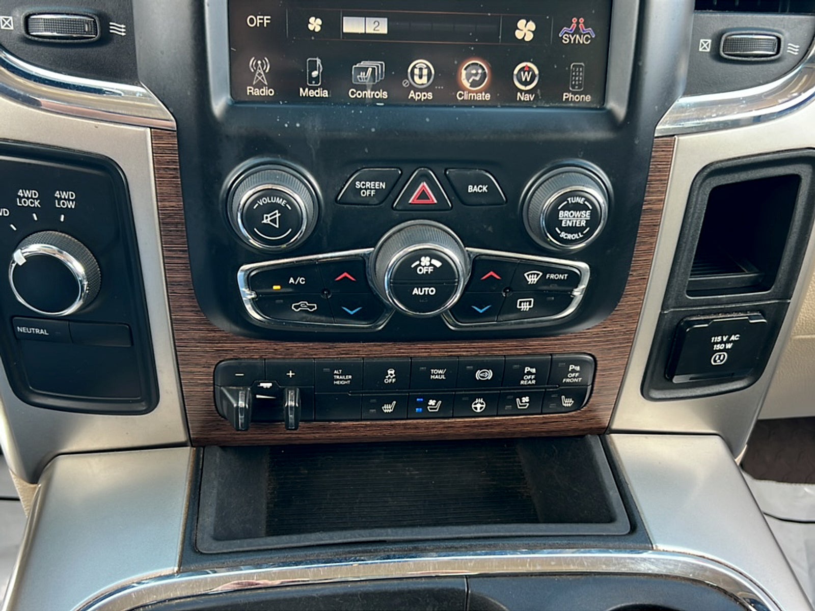 2016 RAM 3500 Laramie