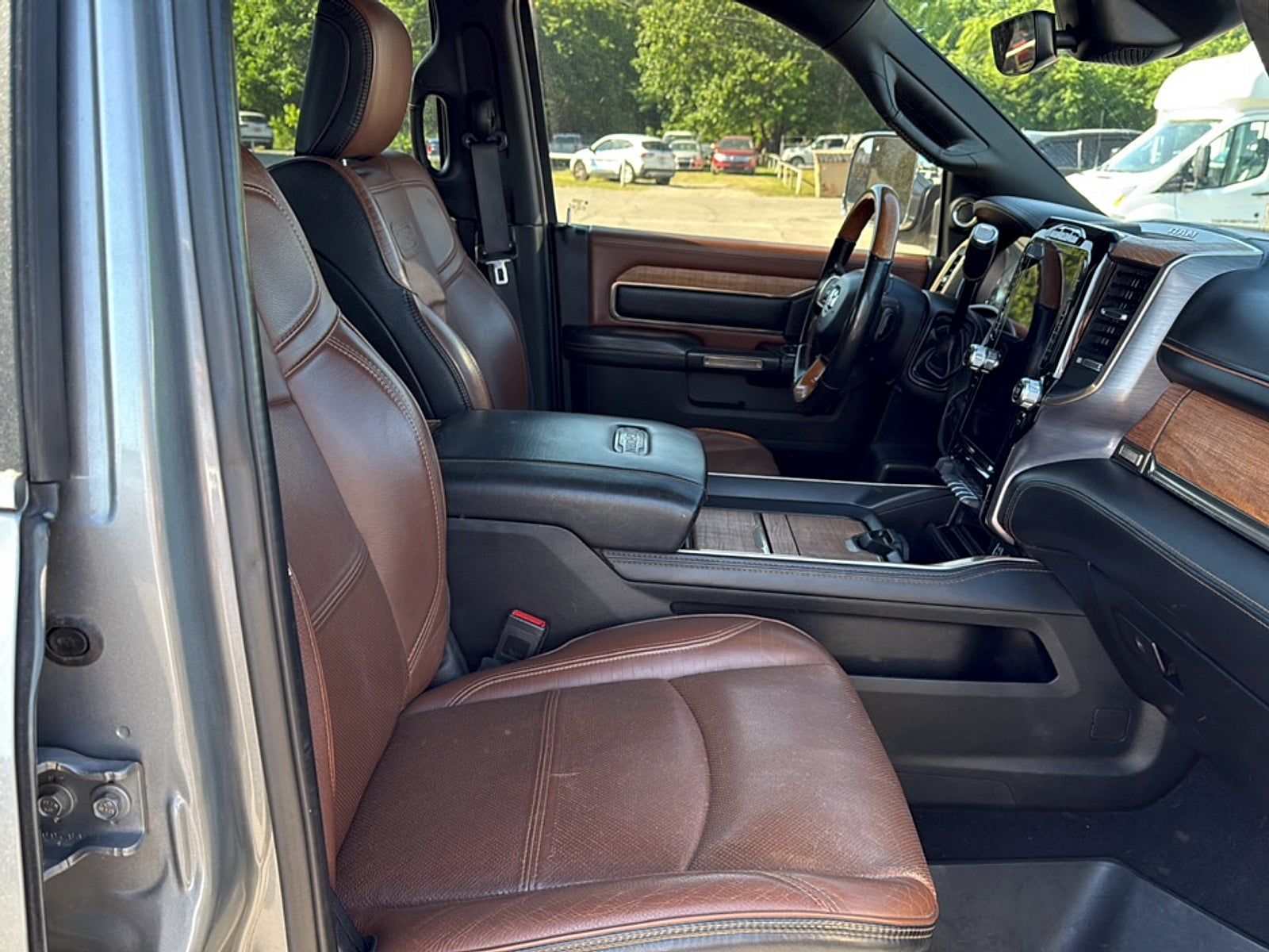 2020 RAM 2500 Laramie Longhorn Crew Cab 4x4 6'4" Box