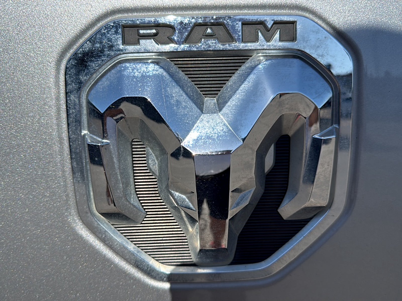 2020 RAM 2500 Laramie Longhorn Crew Cab 4x4 6'4" Box