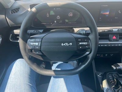 2025 Kia K4 LX FWD