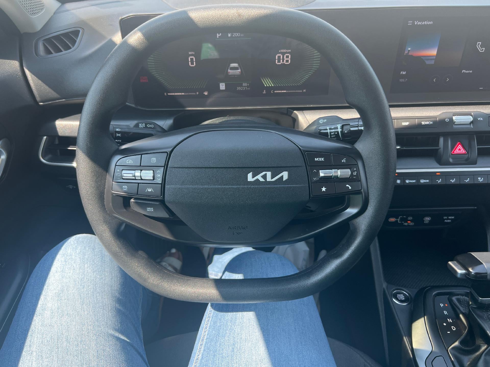 2025 Kia K4 LX FWD
