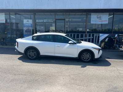 2025 Kia K4 LX FWD