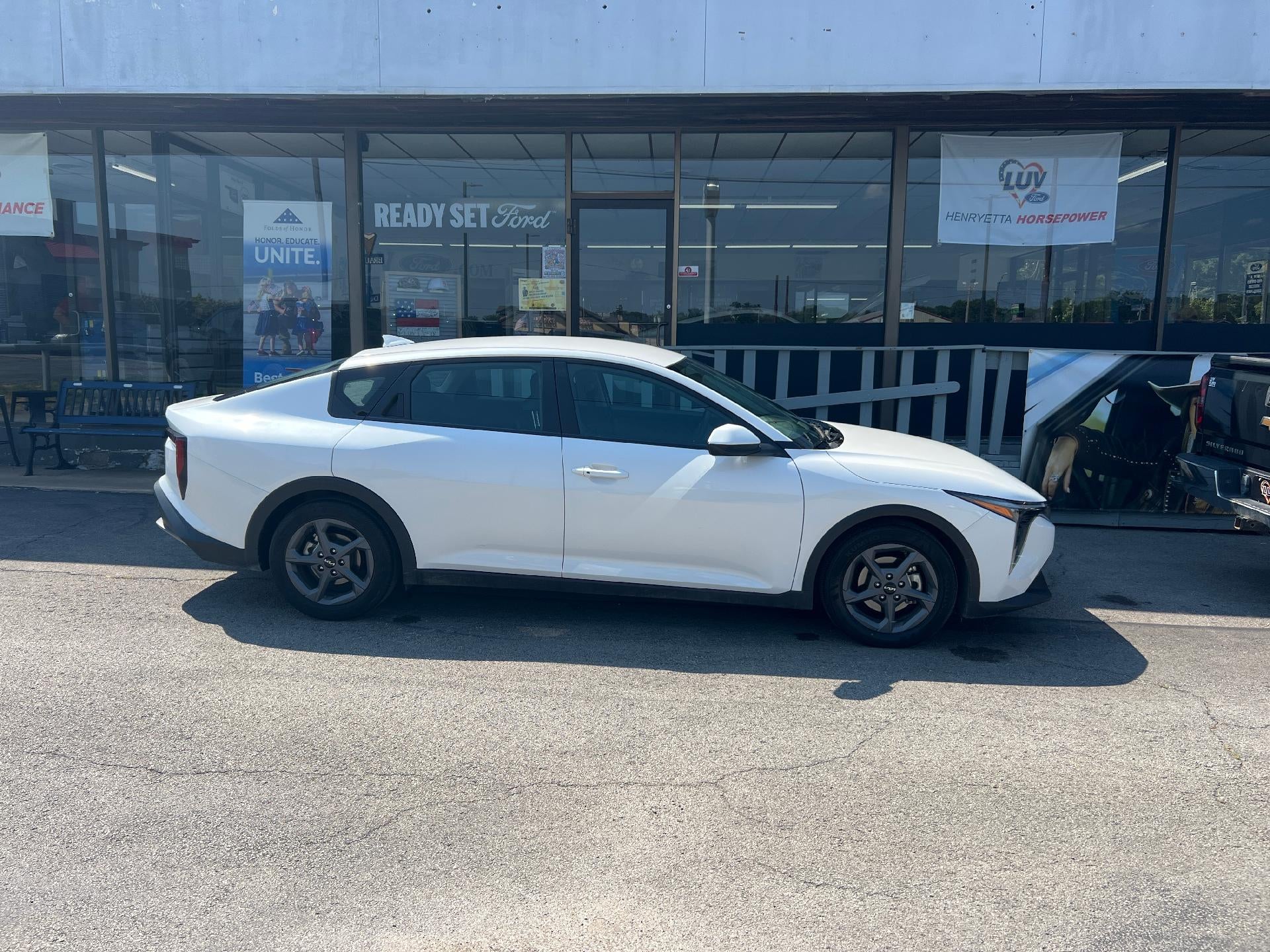 2025 Kia K4 LX FWD