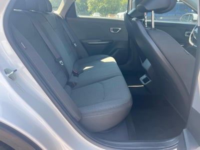2025 Kia K4 LX FWD