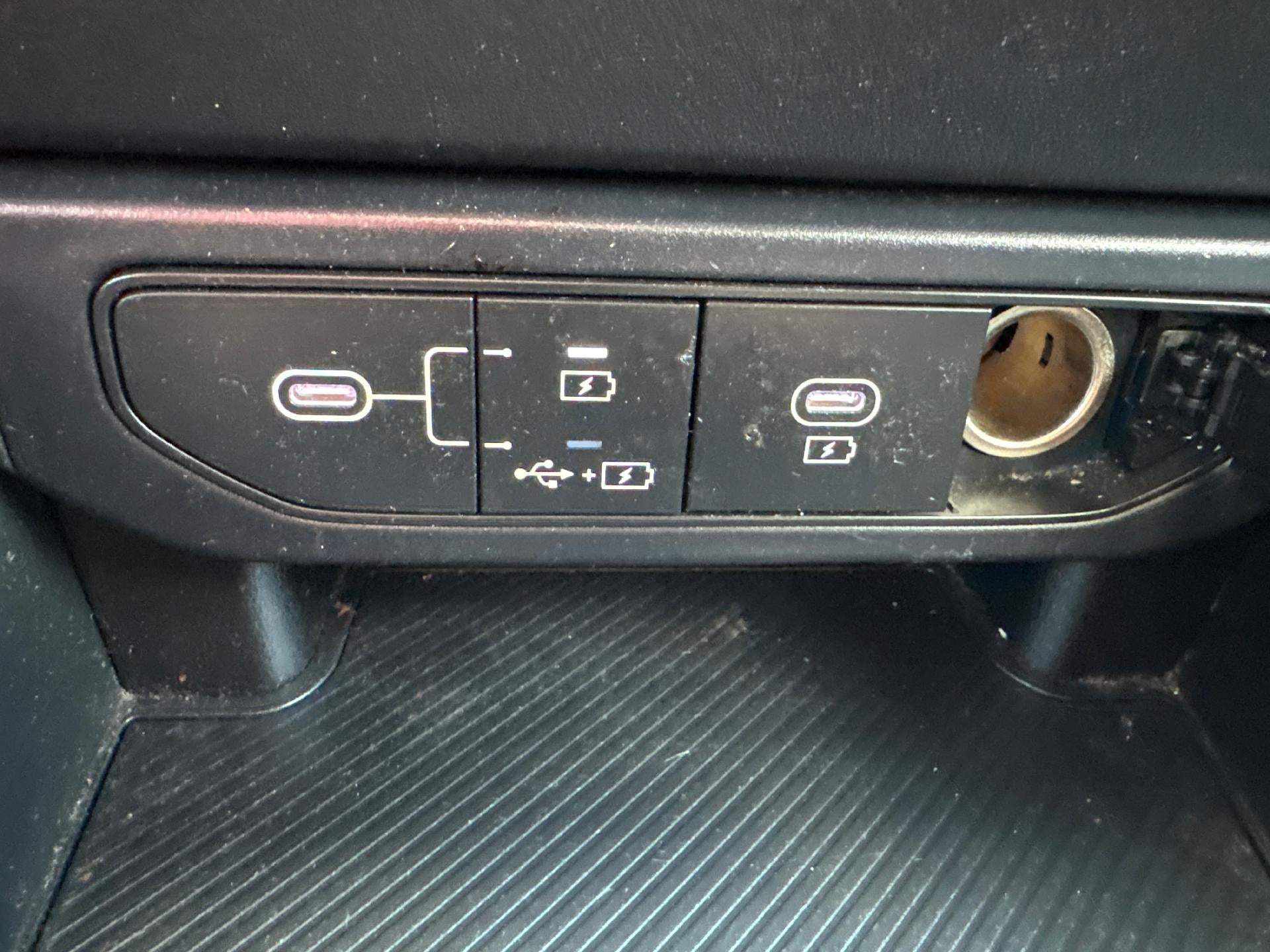 2025 Kia K4 LX FWD