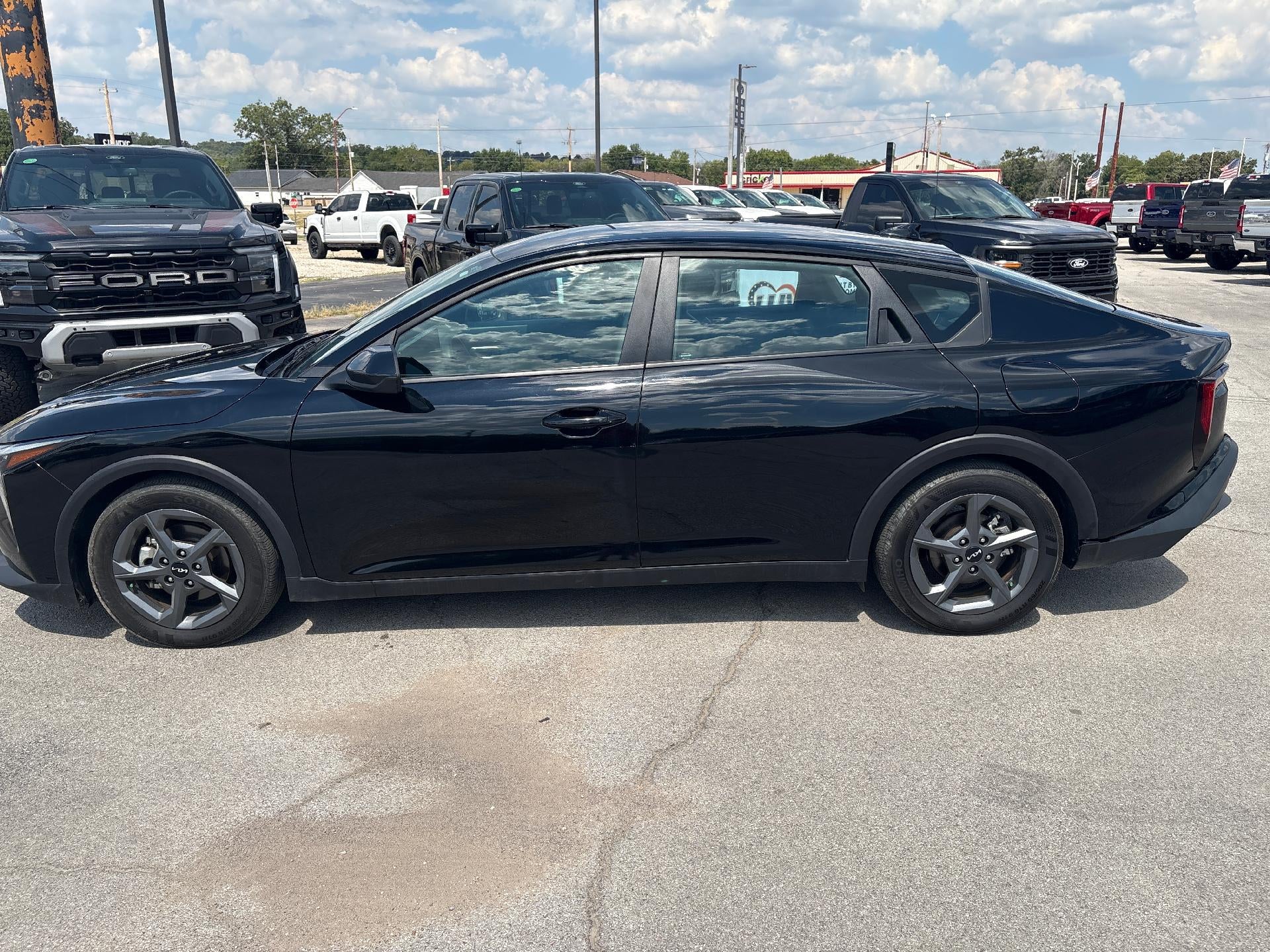 2025 Kia K4 LX FWD