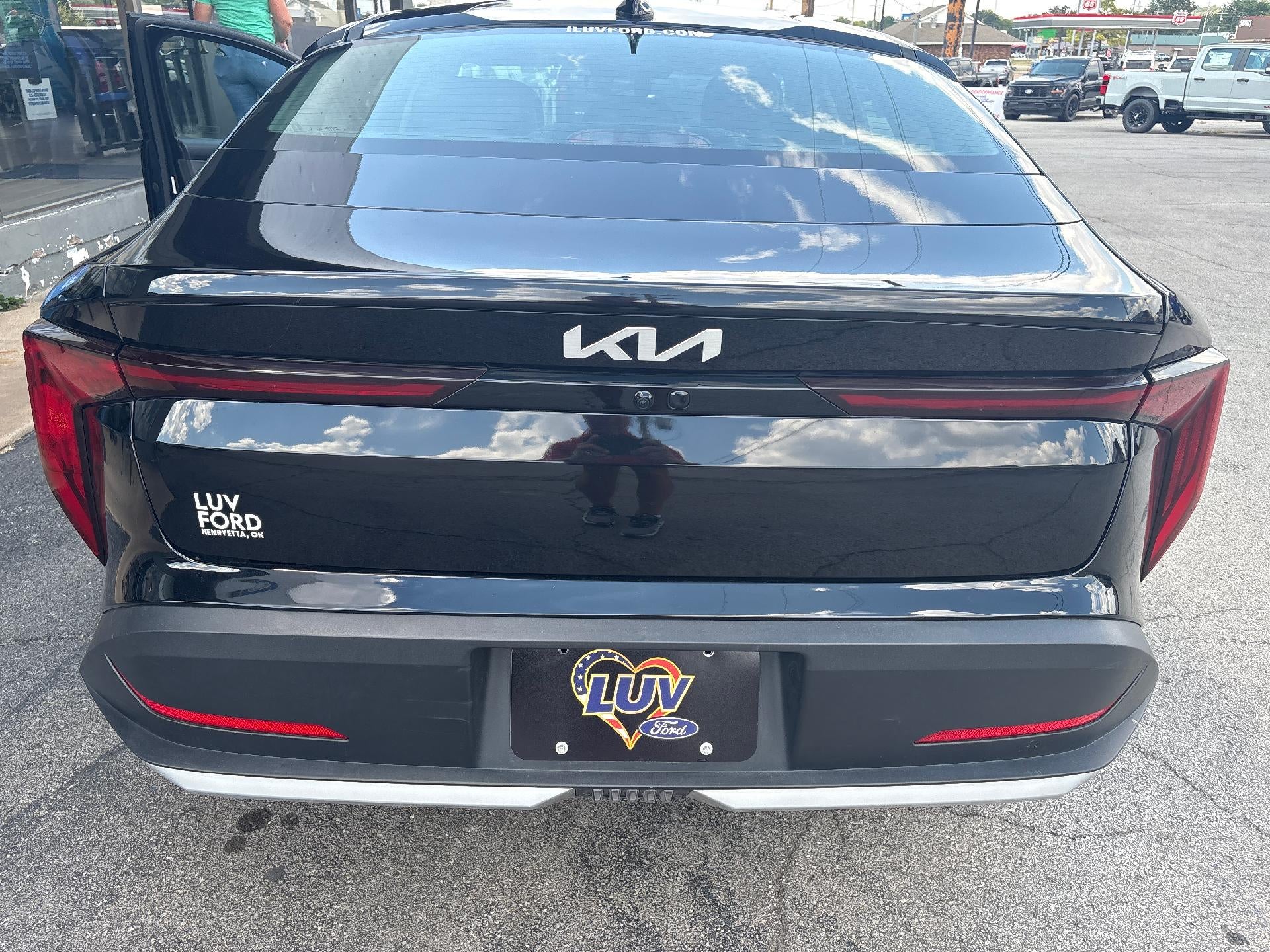 2025 Kia K4 LX FWD