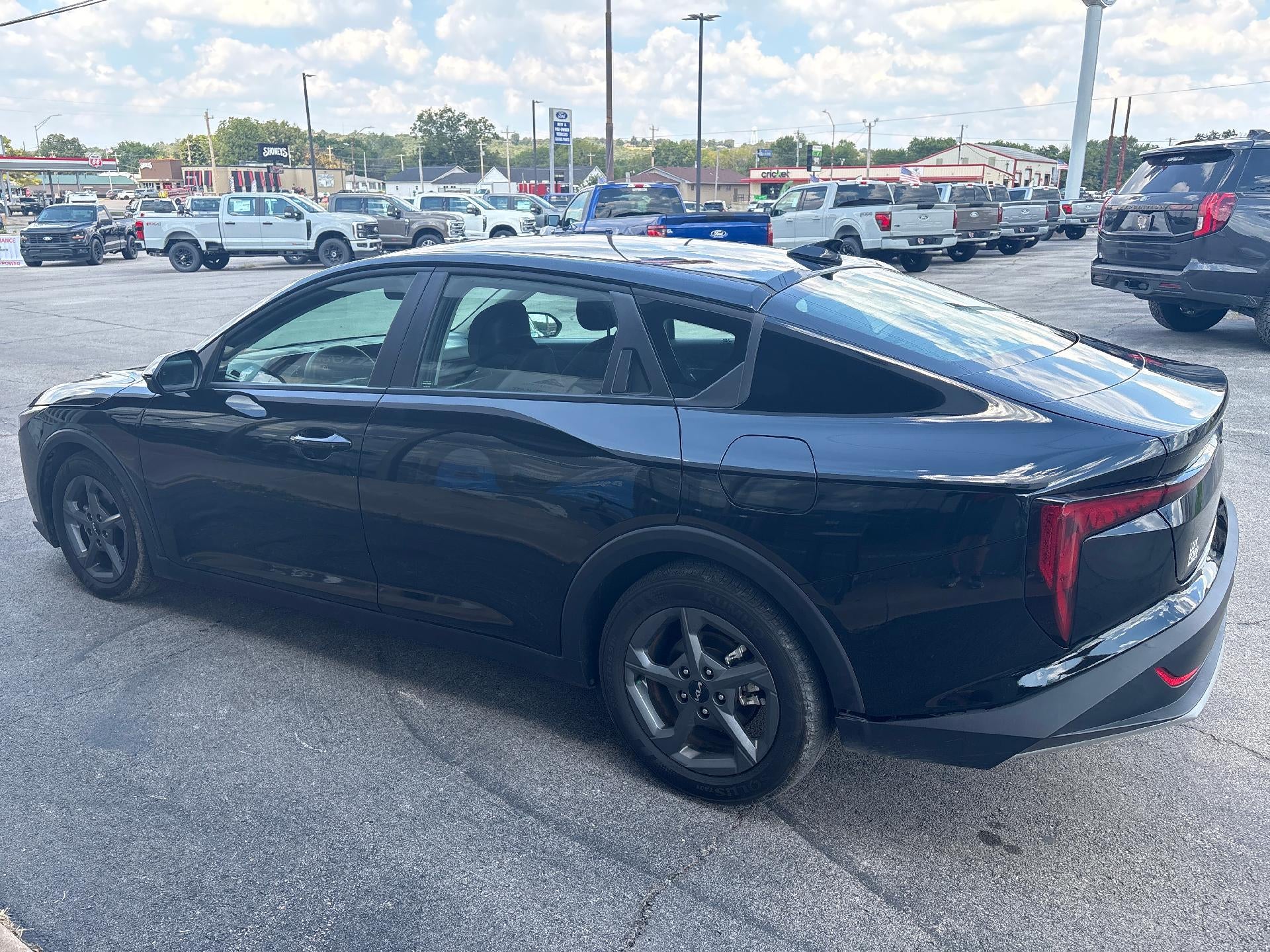 2025 Kia K4 LX FWD