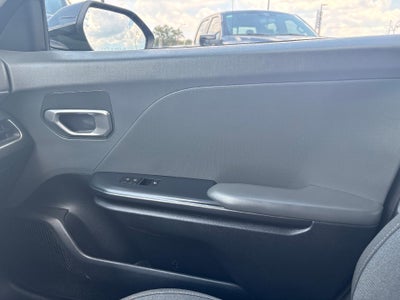 2025 Kia K4 LX FWD