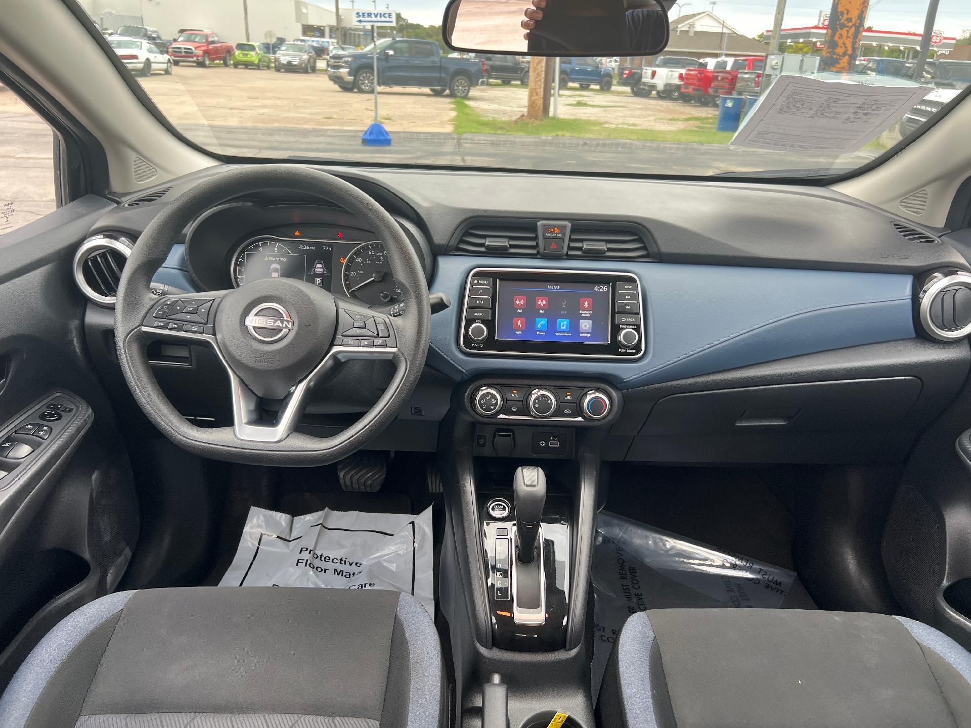 2025 Nissan Versa SV CVT