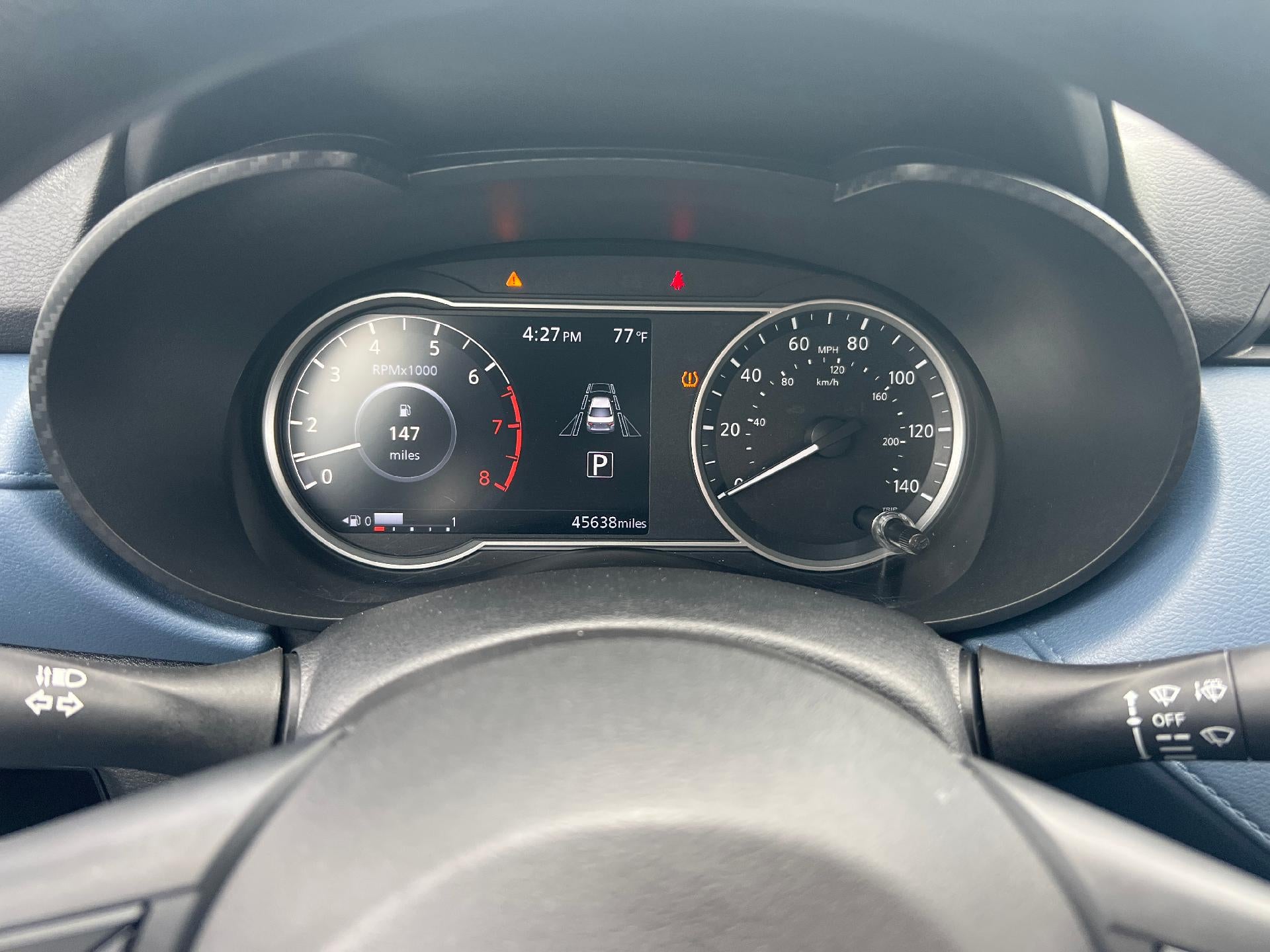 2025 Nissan Versa SV CVT