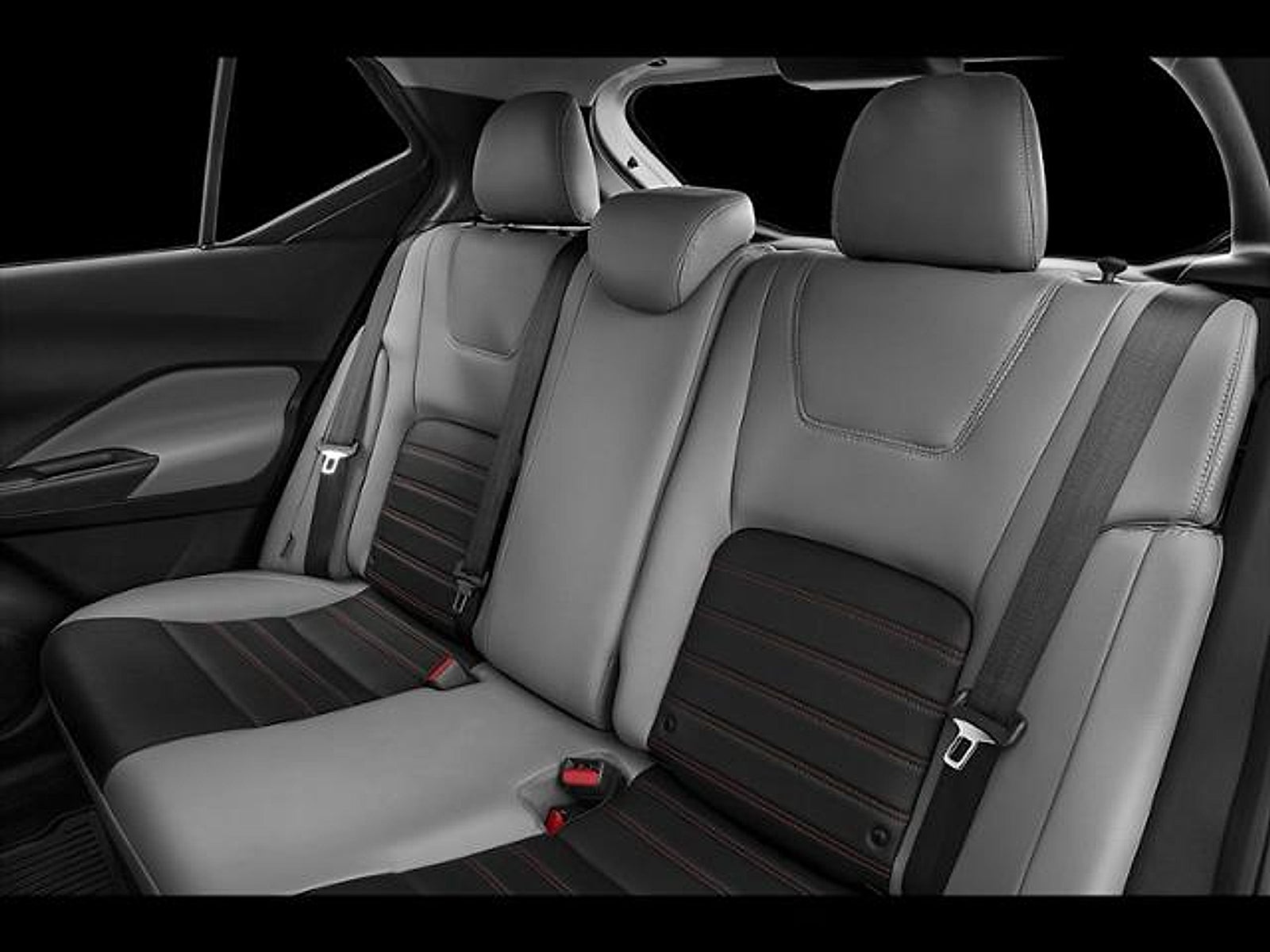 2023 Nissan Kicks SR FWD