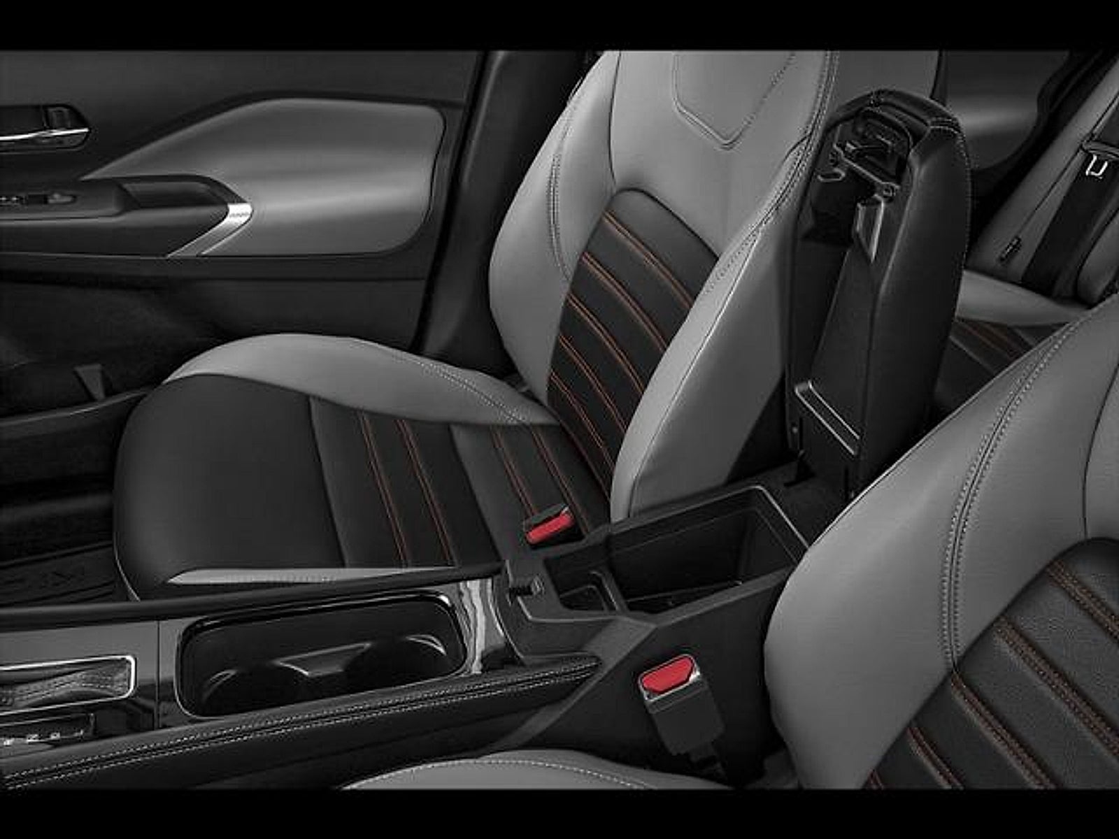 2023 Nissan Kicks SR FWD