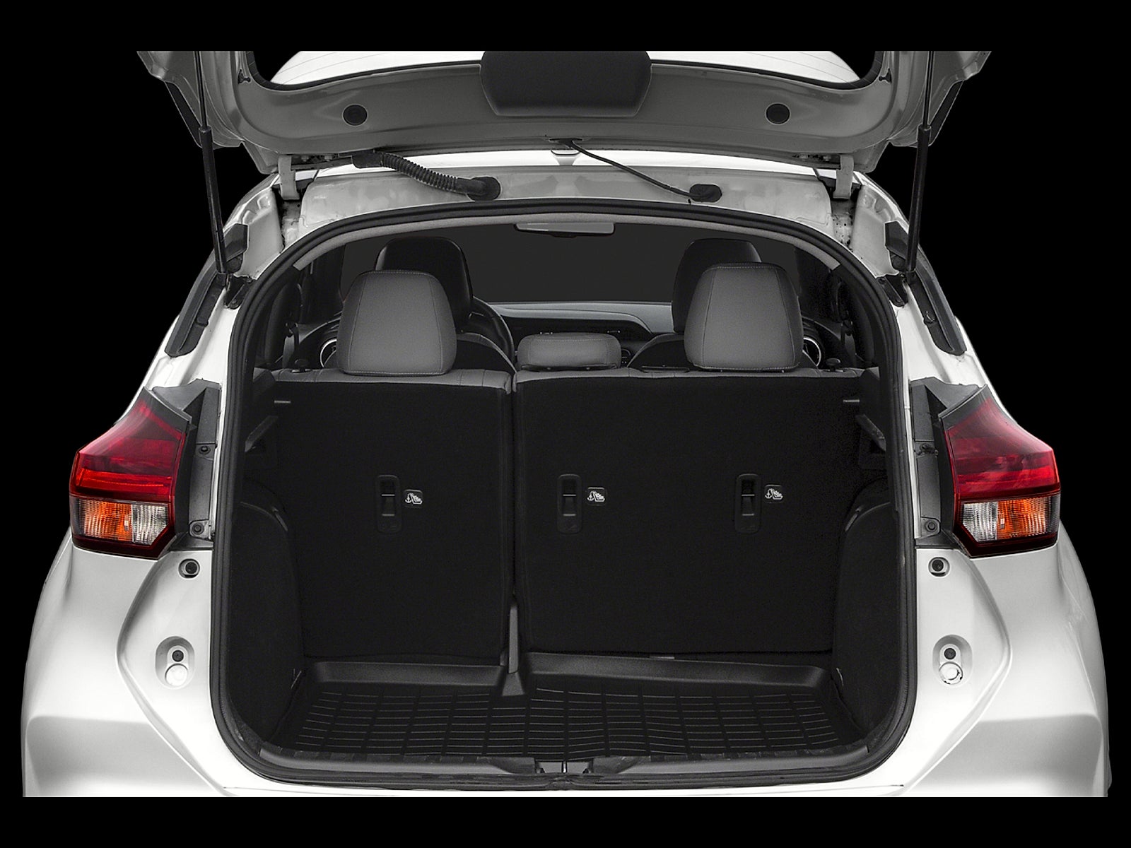 2023 Nissan Kicks SR FWD