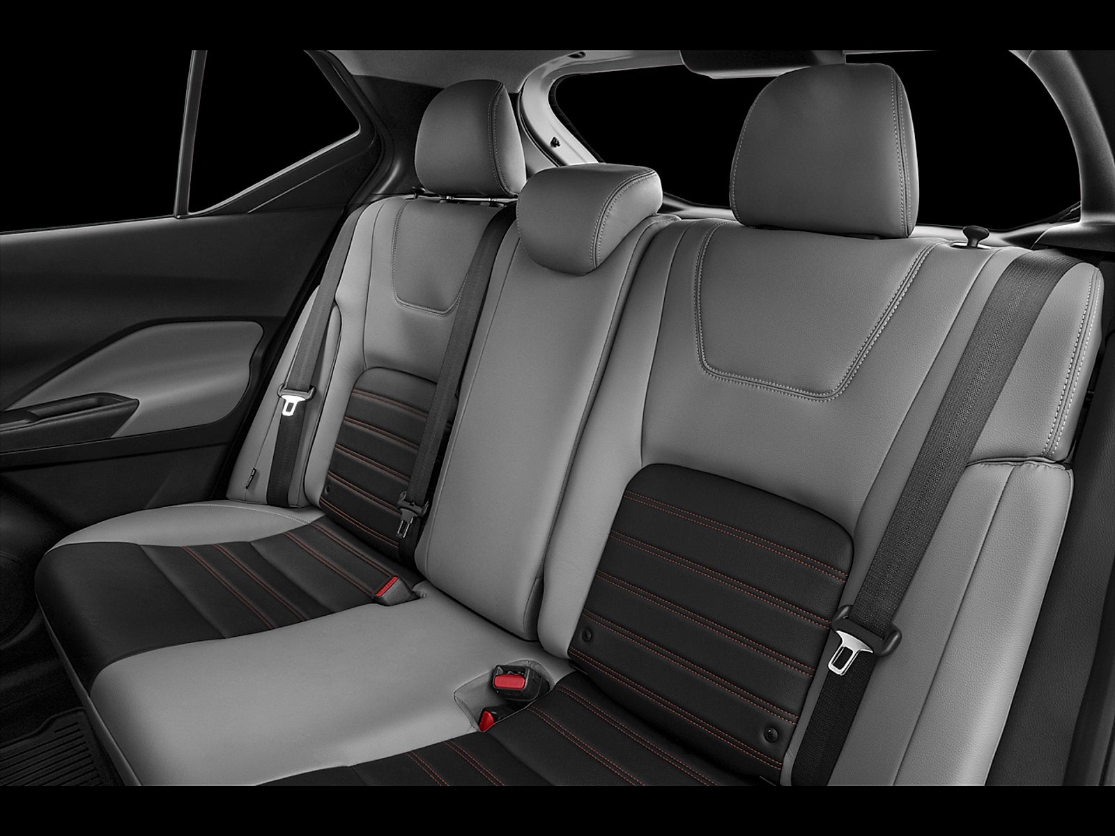 2023 Nissan Kicks SR FWD