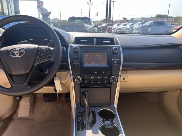 2017 Toyota Camry LE