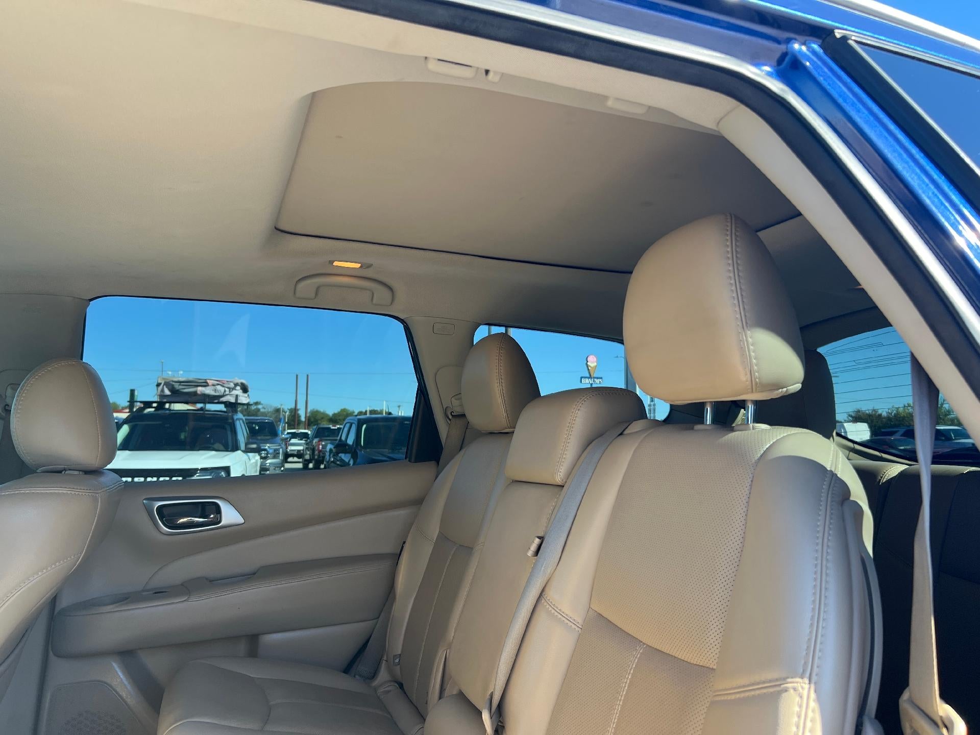 2020 Nissan Pathfinder FWD Platinum