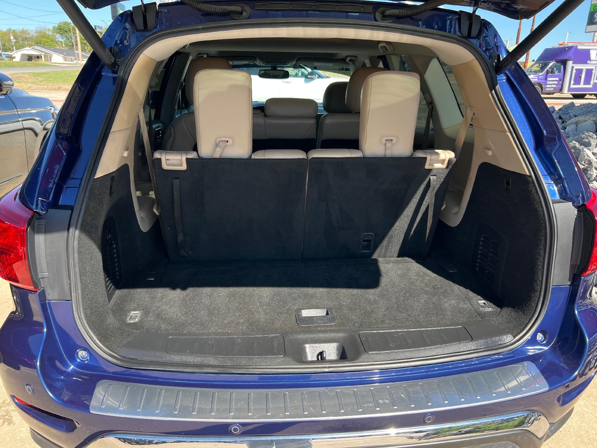 2020 Nissan Pathfinder FWD Platinum