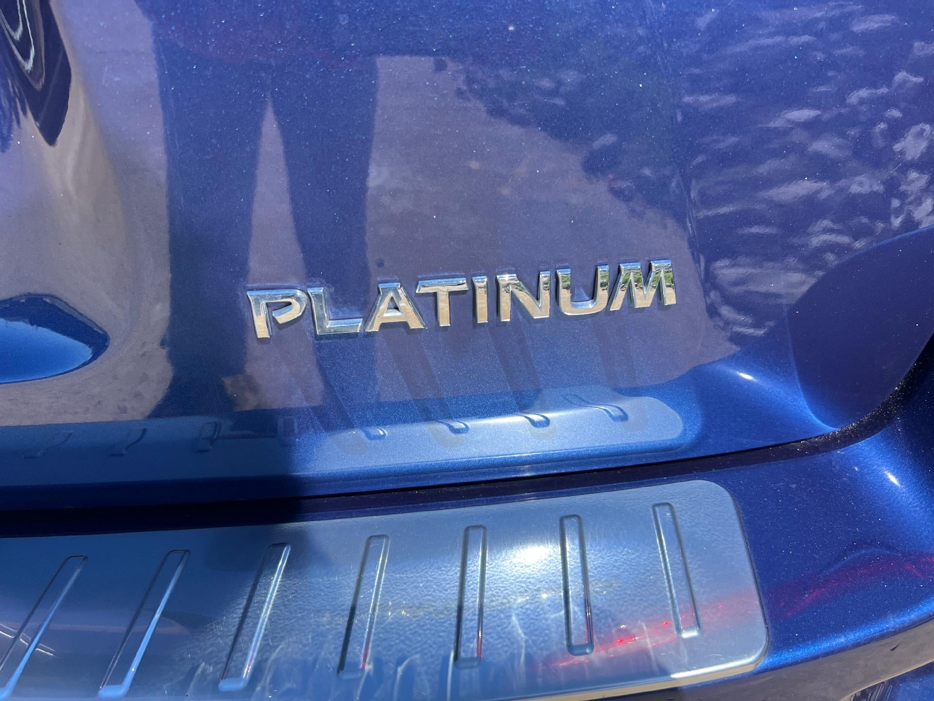2020 Nissan Pathfinder FWD Platinum