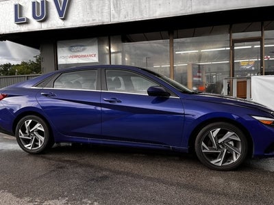 2025 Hyundai ELANTRA SEL Convenience