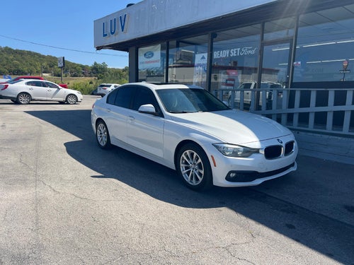 2017 BMW 320i Sedan